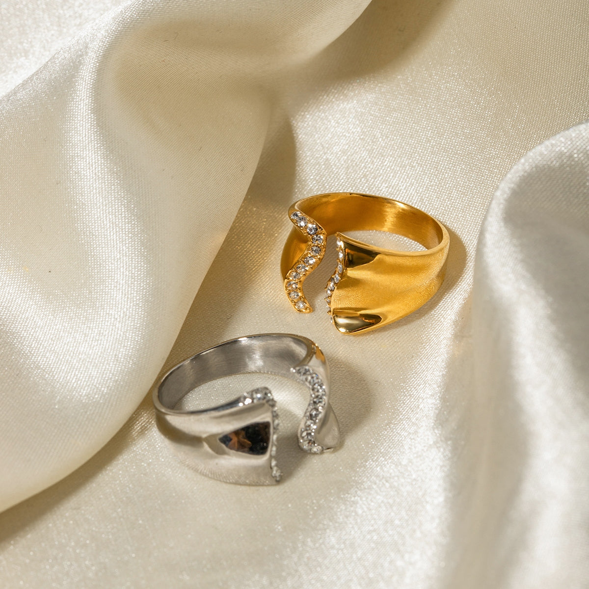 Stainless Steel Inlaid Rhinestone Bypass Ring Stainless Steel Inlaid Rhinestone Bypass Ring